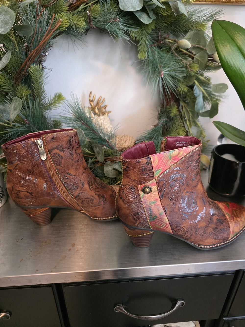 L'Artiste Women's Brown Floral Ankle Boots  Size 40